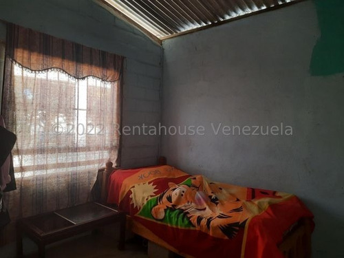 Imagen 5 de 7 de Casa En La Zona Industrial De San Juan De Los Morros.22-20434 Yinett A.