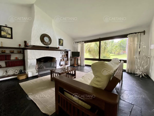 Alquiler Casa Con Terreno De 6600m2 Por Pedragosa Sierra, Punta Del Este
