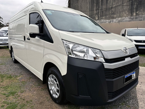 Toyota Hiace 2.8 Tdi Furgón 6at L2h2 3a 5p