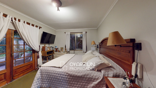 Casa 4 Dormitorios 3 Baños 6 Estac. Con Terreno De 1.334 M²