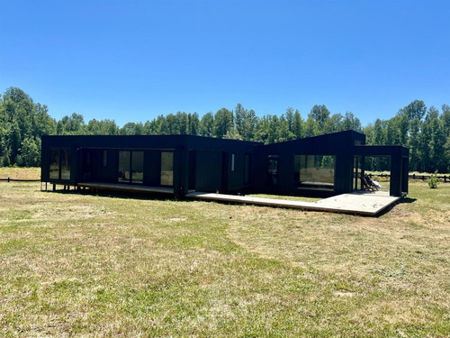 Moderna Casa En Pucón, Condominio Loncotraro. 3d+3b