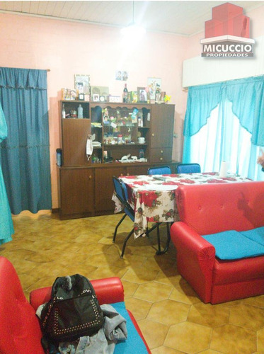 Imagen 4 de 11 de Casa En Venta, Santo Domingo 381, Matheu