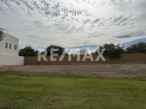 Terreno En Venta En Las Villas