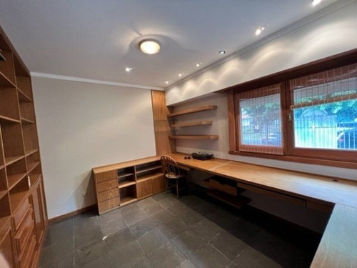 Imagen 16 de 28 de Chalet En Venta En El Barrio Los Troncos
