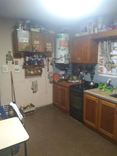 Imagen 4 de 10 de Casa En Venta - 1 Dormitorio 1 Baño - Patio Quincho Garage - 350mts2 - Mar Del Plata