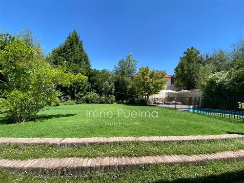 Casa En Venta De 5 Dorm. En Lo Barnechea