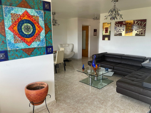 Imagen 6 de 12 de Se Vende Apto El Marques 3 H, 3 B, 1 Pto, Remodelado