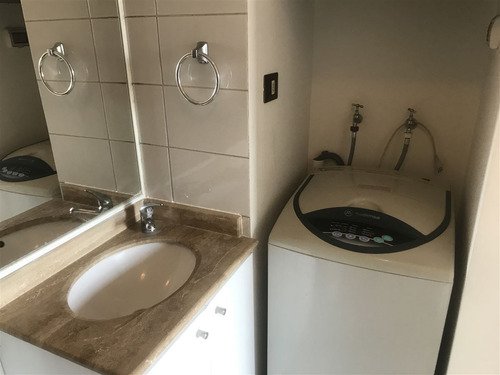 Oportunidad Impecable Departamento 1 Dormitorio Metro Moneda