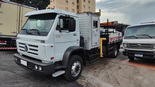 Volkswagen 13-190 Modelo 2014 Com Munck