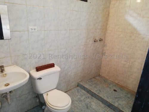 Imagen 8 de 15 de Casa En Venta Mls #22-13795 - Laura Colarusso