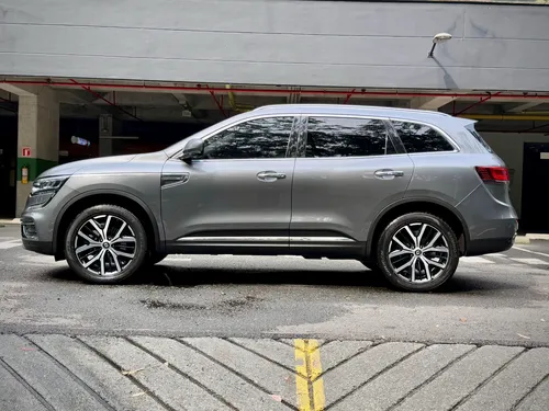 Renault Koleos 2.5 Intens 4X4 Bose