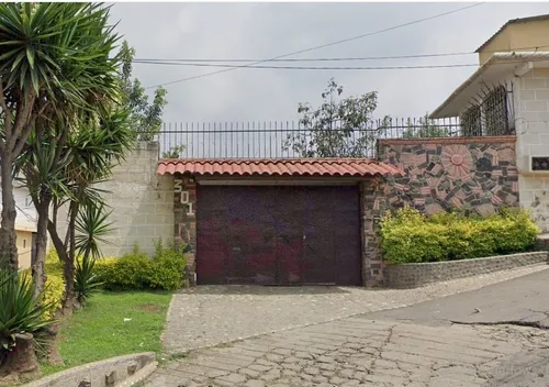 Casa En Venta En Col. Ocotepec, Cuernavaca Morelos , Bd16*