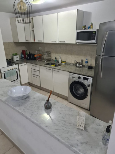 Imagen 4 de 12 de Departamento En Venta En Caseros