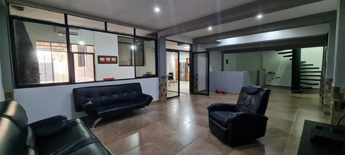 Imagen 8 de 14 de Venta De Casa En Trigal Centro 336mts Alexandra Ramírez 0414-704-1922