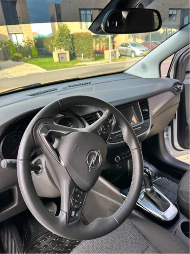 Opel Crossland 1.2L Edition