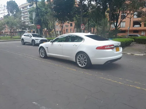 Jaguar XF 2.0 Luxury