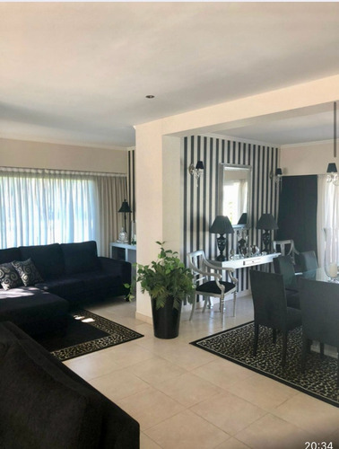 Venta Propiedad Unica, Hermoso Chalet 5 Amb 3 Baños Barrio Privado Santa Ana ,f 9872