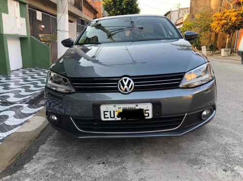 Imagem 8 de 13 de Volkswagen Jetta 2011 2.0 Tsi Highline 4p