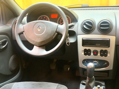 Renault Logan Privilege 1.6 Completo Top Linha Metro Sao Luc