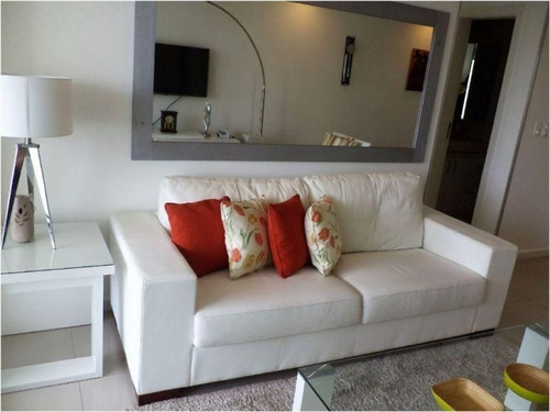 Apartamento En Alquiler Por Temporada De 2 Dormitorios En Playa Brava