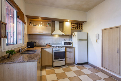Venta - Ph Duplex Tipo Casa 5 Ambientes Con Cochera Y Pileta - Villa Adelina, San Isidro