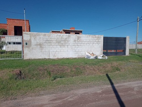 Casa Terreno Propio Con Escritura Maximo Paz Cañuelas
