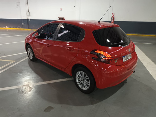 Peugeot 208 1.6 Allure