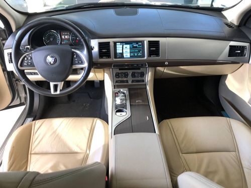 Jaguar Xf 2.0 Premium Luxury Turbocharged Gasolina 4p