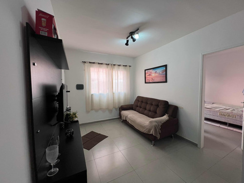 Apartamento Térreo 2 Dormitórios Com Quintal