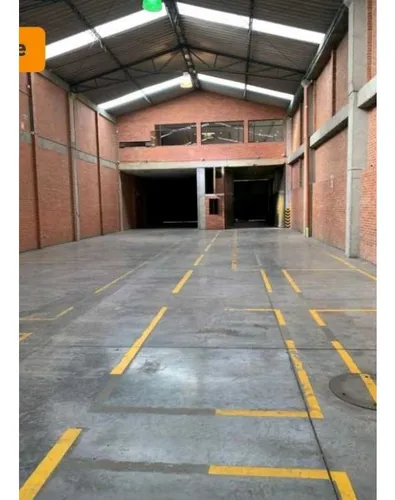 Bodega En Arriendo Sector Montevideo,zona Industrial