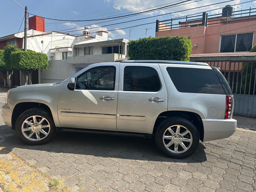 GMC Yukon 6.2 V8 Denali 403 Hp Awd At