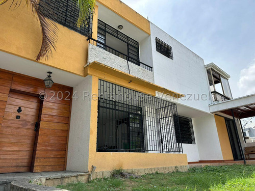 Casa En Venta En El Marqués 24-23321 Yf