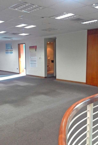 Imagen 11 de 23 de Alquilo Oficina En Piso Alto 385 M2 En Los Palos Grandes 7660