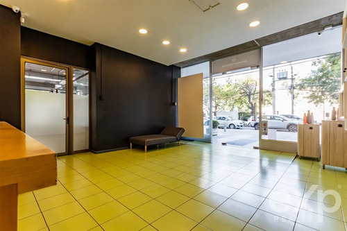 Oportunidad Inversionistas! Oficina + Showroom