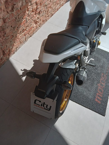 Imagem 14 de 15 de Honda Cb 1000r 2011 / 2012 ** Conservada **