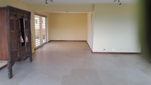Imagen 3 de 18 de Vendo Ph 375m2 3h+s/3b+s/3pe Los Naranjos 8037