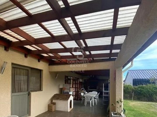 Casa En Pingueral (tomé) A Pasos De La Playa