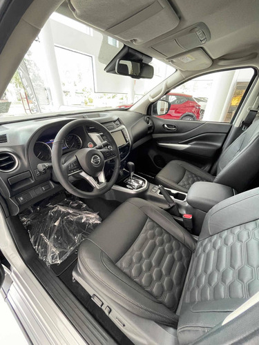 Imagen 8 de 9 de Nissan Np300 Frontier 2021 2.5 Le Tdsl 188hp D.cab. 4x4 Aut