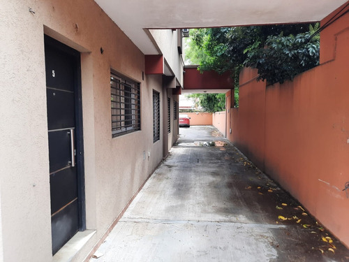 Imagen 3 de 6 de Departamento De 2 Ambientes Con Cochera!!!