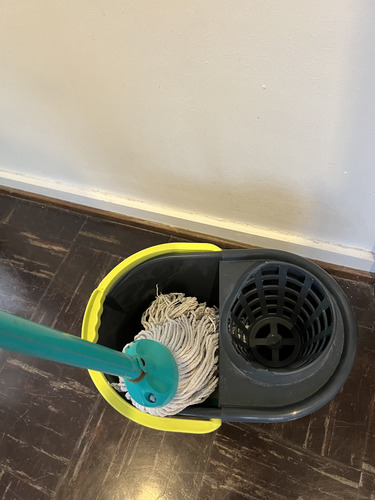 Mopa Para Piso Extensible Y Balde (Usado)