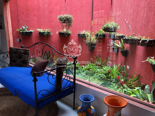 Imagem 10 de 14 de 2.000m², Em Condomínio, 05 Dormt, Churrasqueira E Piscina !!