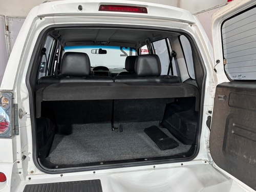 Mitsubishi Pajero TR4 2.0 4X2 16V 140CV FLEX 4P AUTOMÁTICO