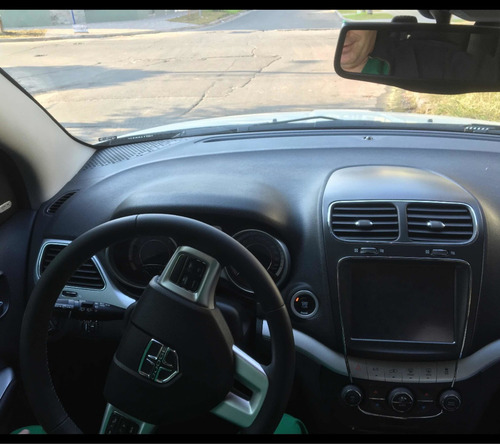 Imagen 6 de 9 de Dodge Journey 2014 2.4 Sxt 170cv Atx6 (techo, Dvd)