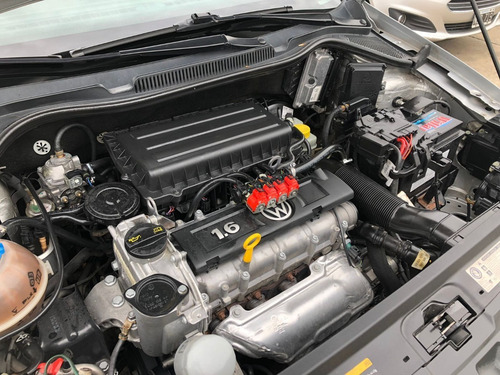 Imagen 20 de 25 de Volkswagen Polo 1.6 Comfortline 4p Gnc Año 2017 - Liv Motors