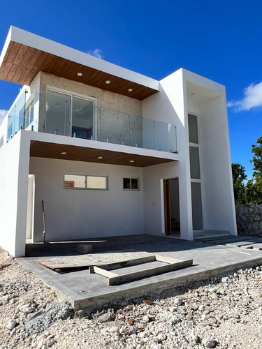 Proyecto De Villas En Contrucción Bávaro Punta Cana