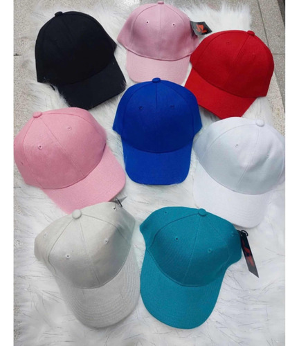 Gorra Unicolor De Niño . Cierre Mágico