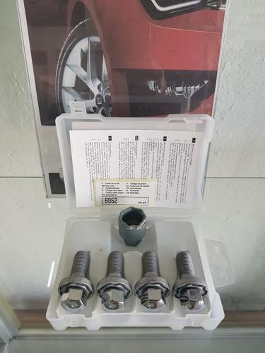 Imagen 7 de 10 de Birlos De Seguridad Peugeot 301 Active Diesel