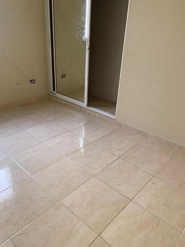 Imagen 10 de 12 de Alquilo Apartmentos En Segundo Nivel En La Carretera Mella