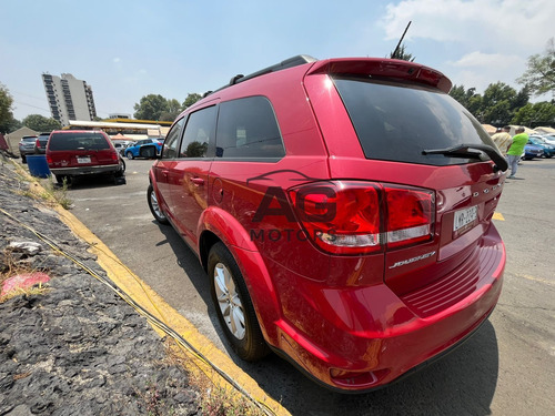 Dodge Journey 2.4 Sxt 7 Pasajeros At