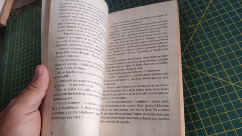 La Línea - Ann Jaramillo - Editorial Castillo (Usado)